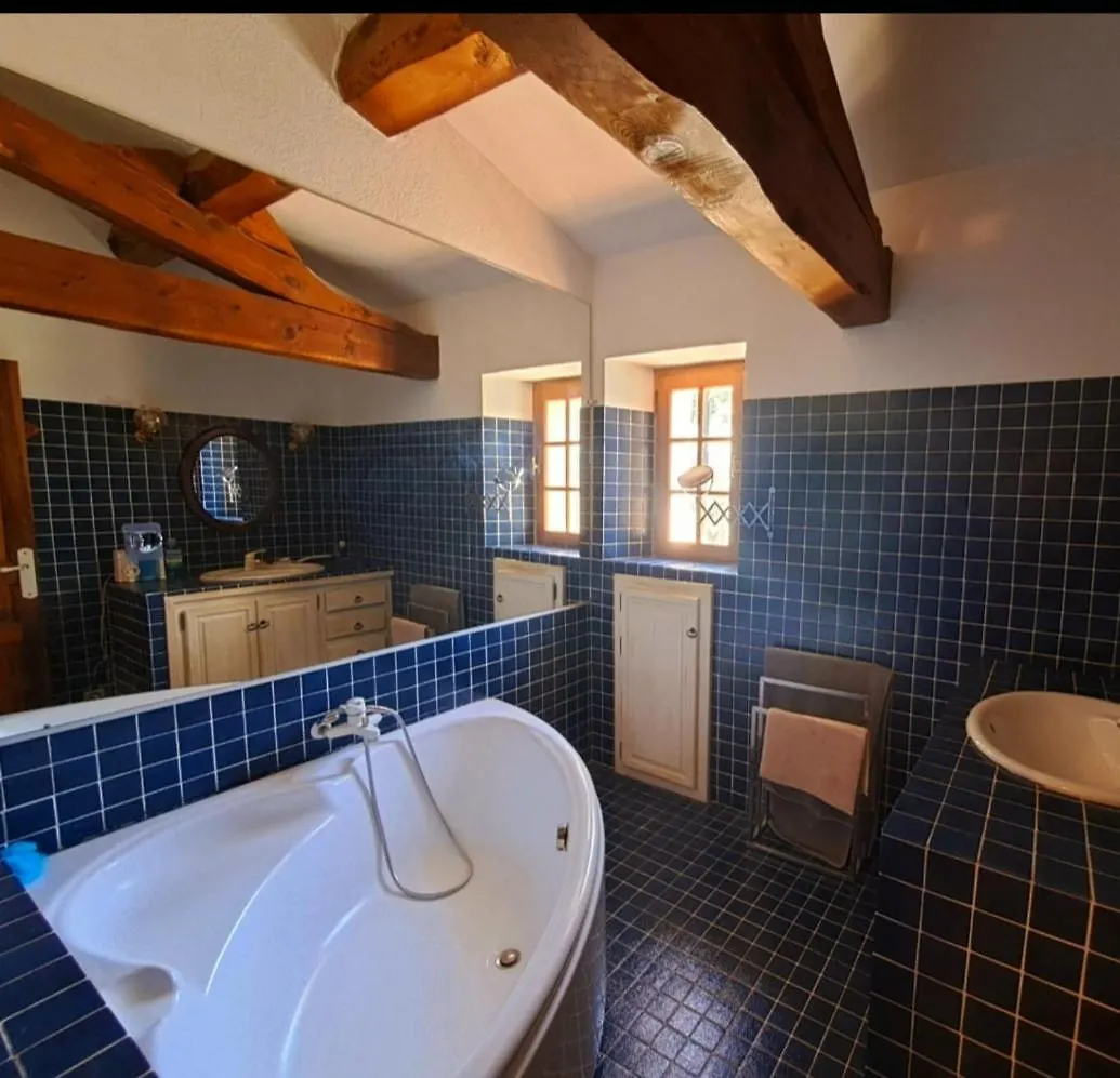 Holiday home Maison De Caractere Situee Au Coeur Des Domaines Viticoles De Bandol La Cadiere-d'Azur